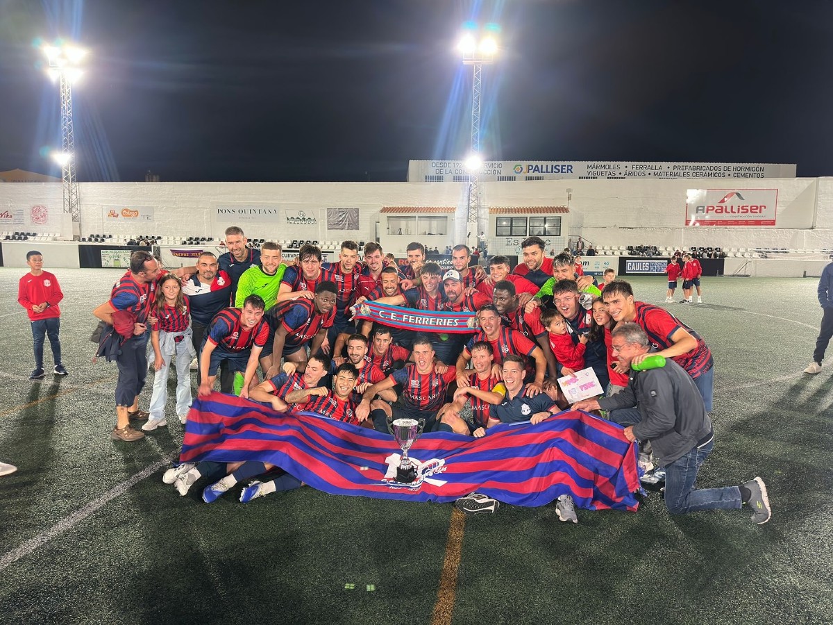 CE Ferreries celebrate winning the 2025 Menorca Regional Cup